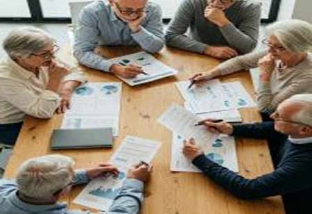 How does Accounts Receivable Finance Suppliers?